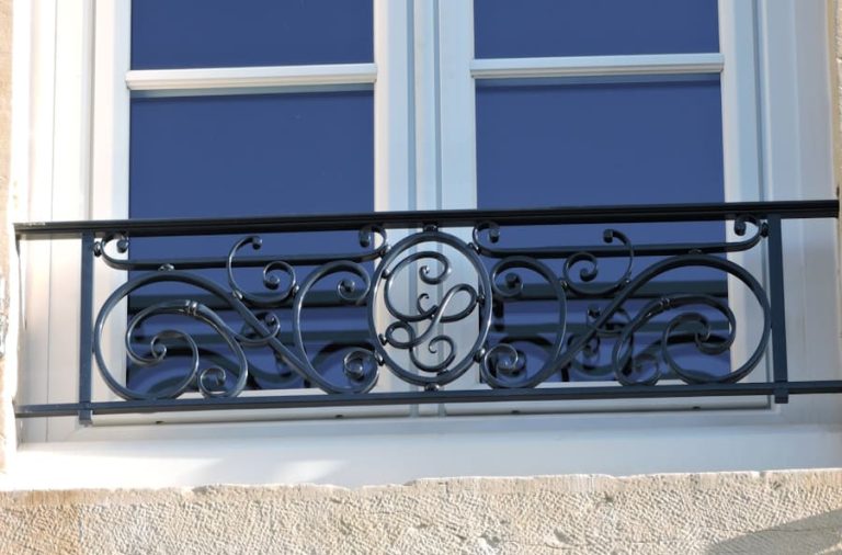 Sécuriser les fenêtres dans le Nord sans dénaturer la façade